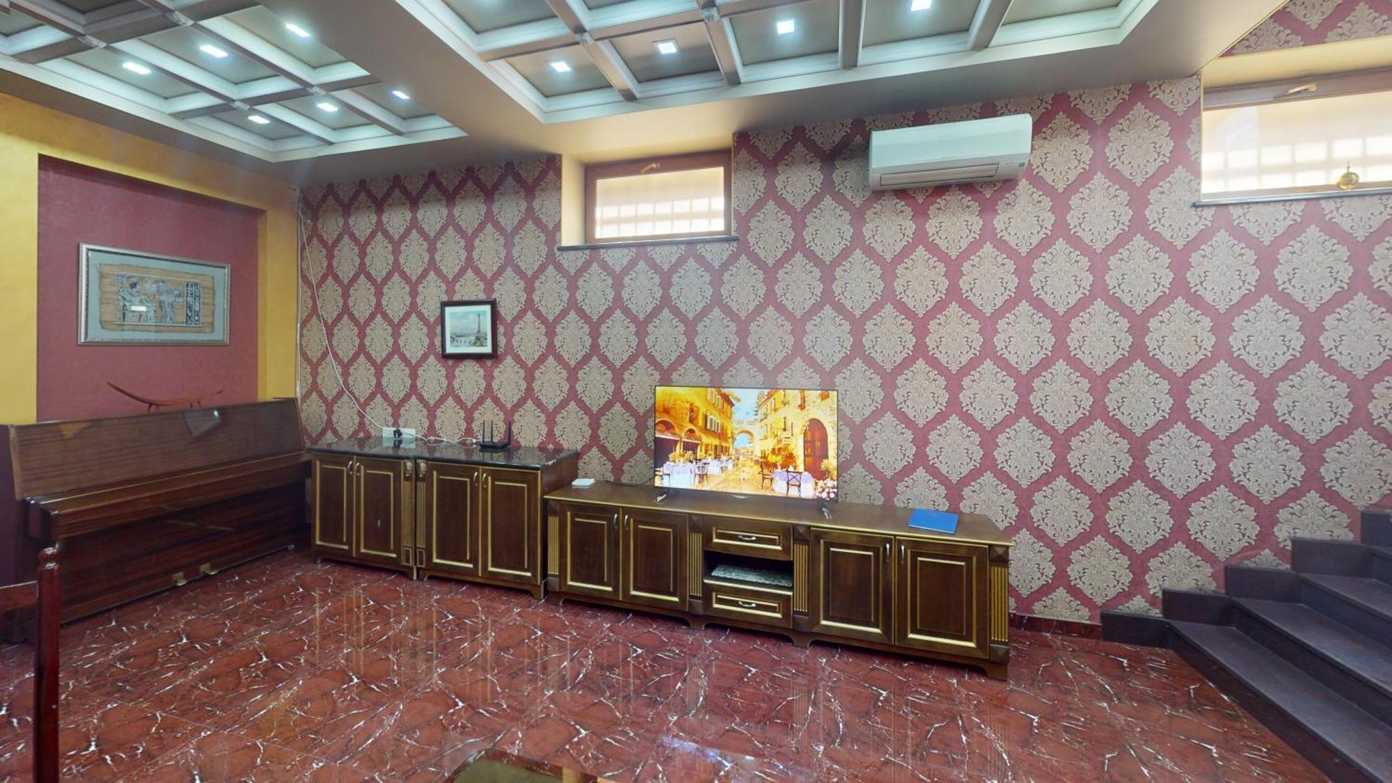 Royal Renaissance Hotel Yerevan Ngoại thất bức ảnh