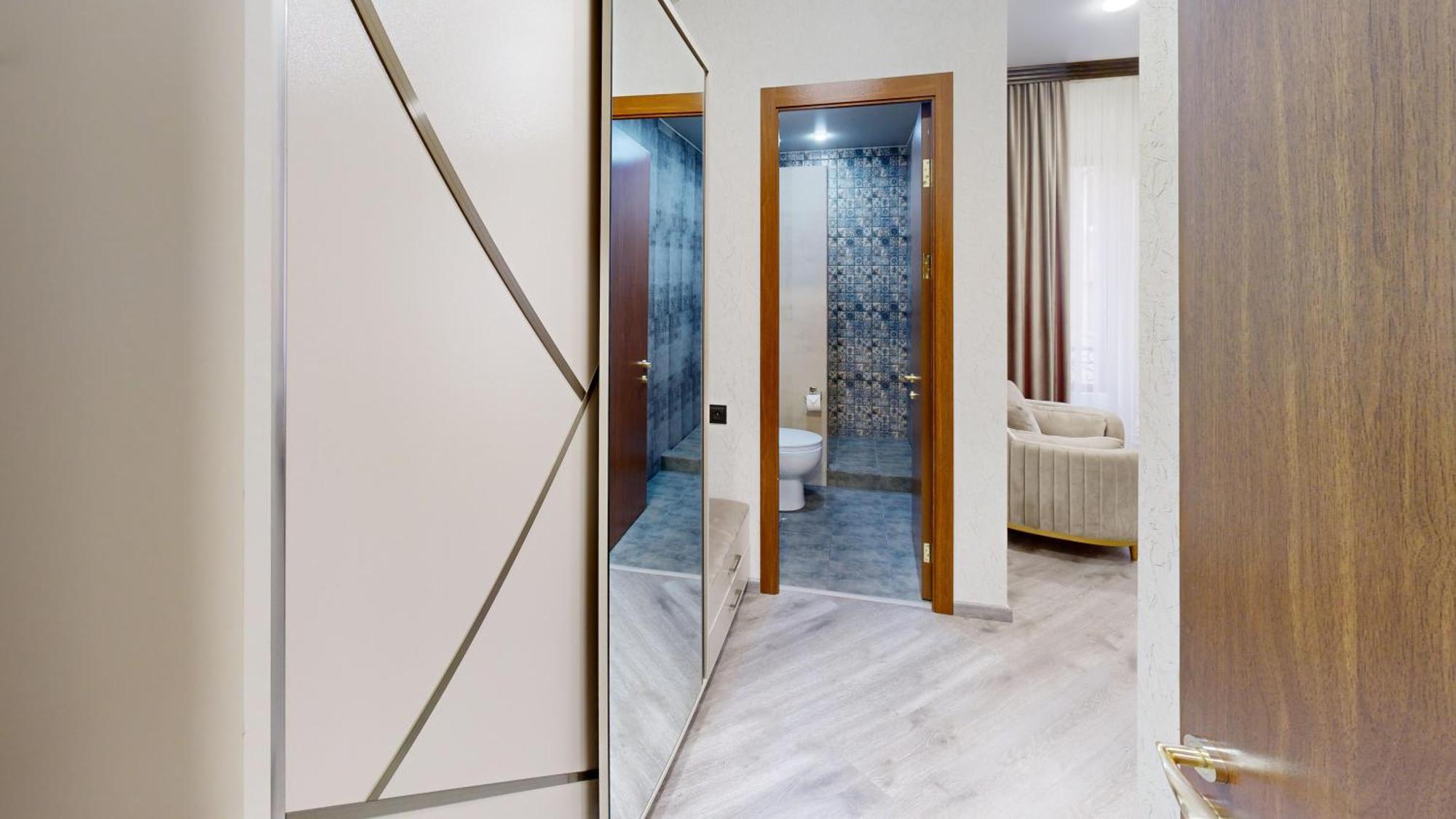 Royal Renaissance Hotel Yerevan Ngoại thất bức ảnh